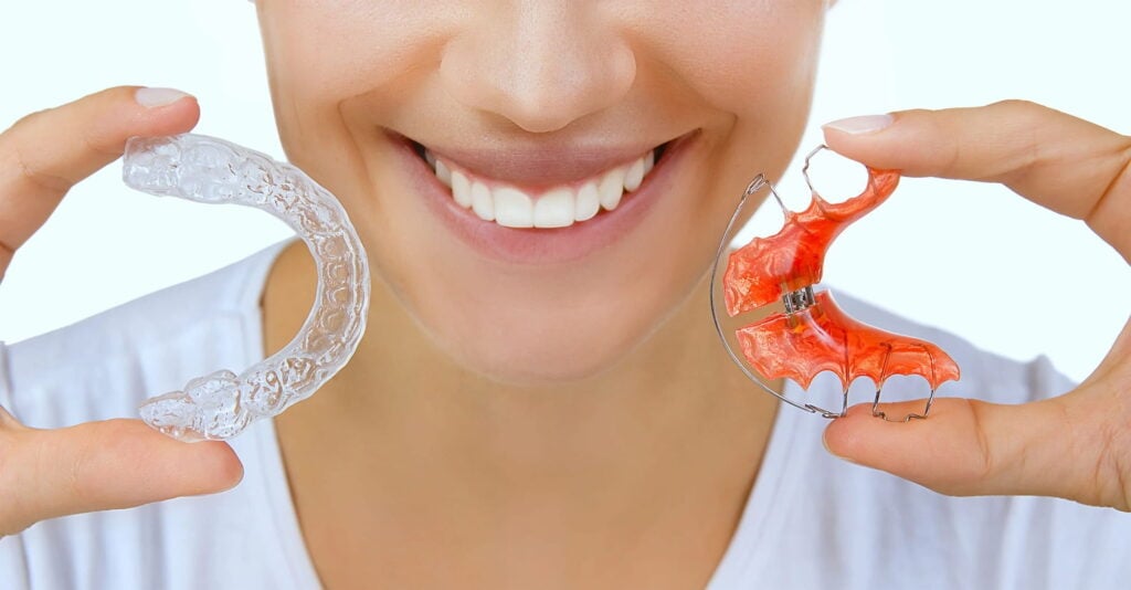 Comparing an Invisalign retainer to a regular retainer.